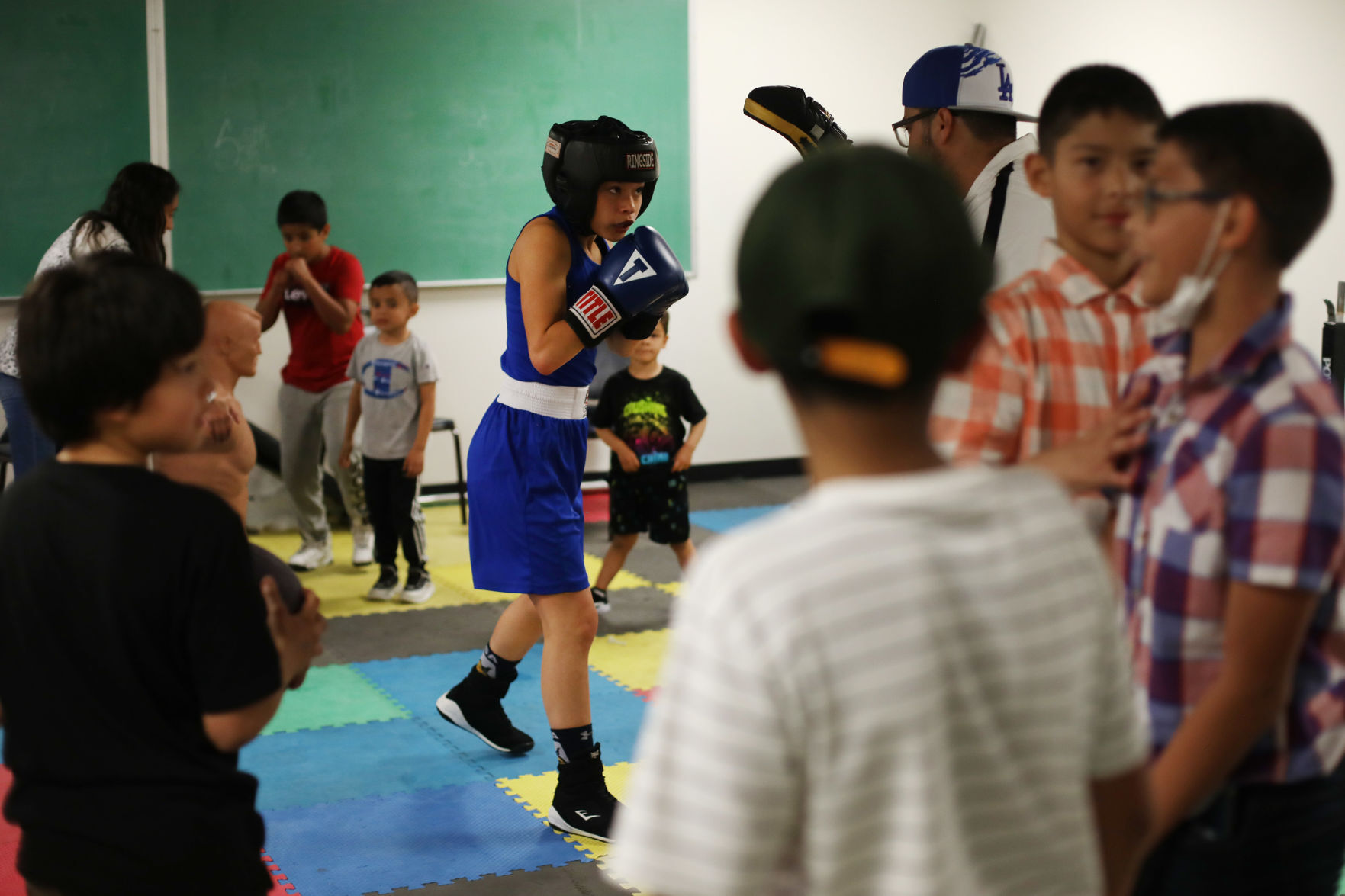 Boxing Sisters